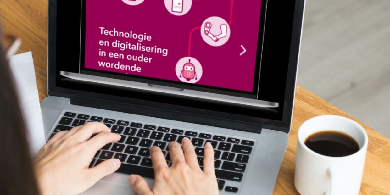 laptop met de tekst: Technologie en digitalisering in een ouder wordende...